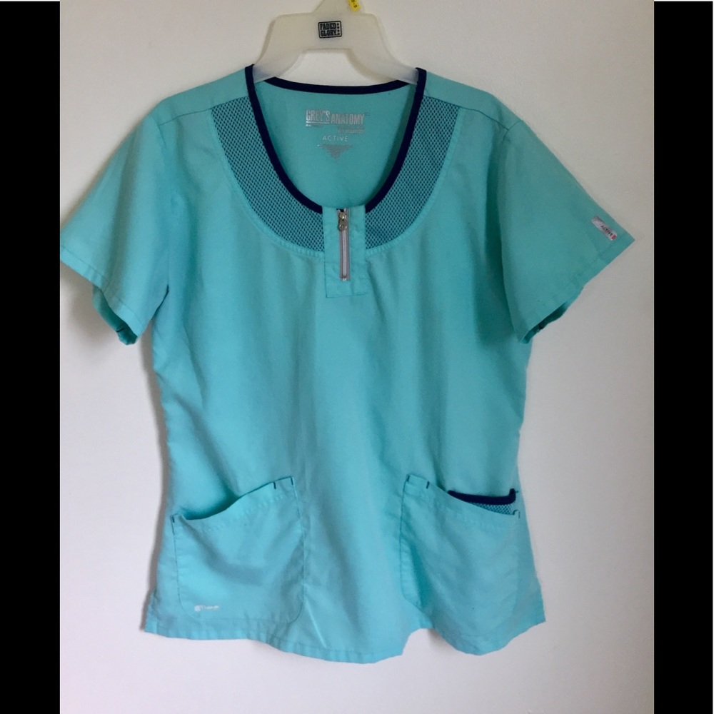 Large Grey’s Anatomy Active scrub top